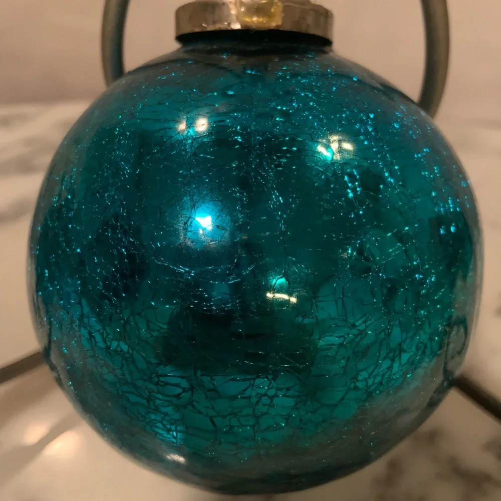 N/A vintage crackled